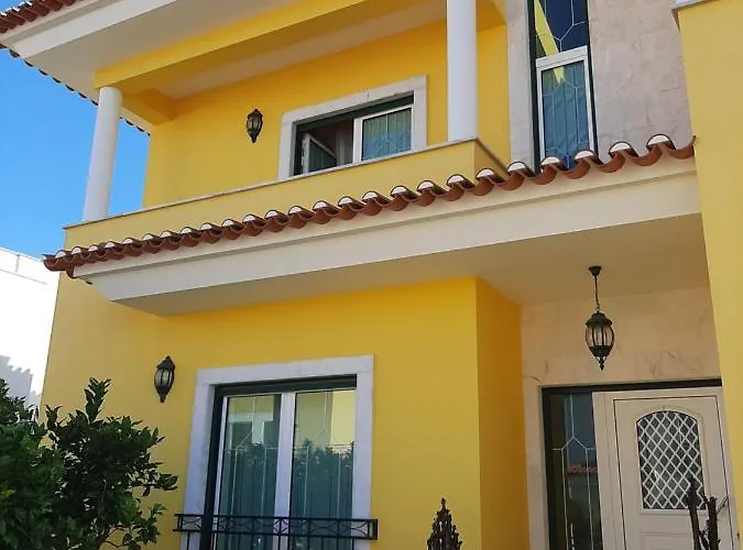 Maria Inês House