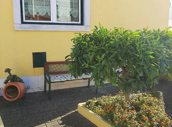 Maria Ines House בית הארחה 3*