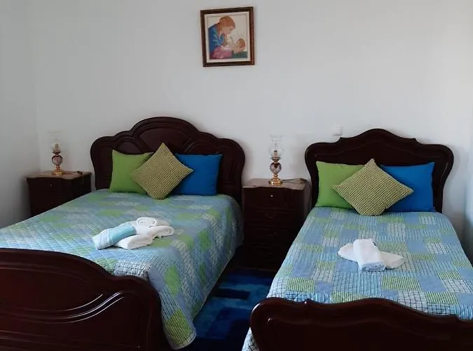 בית הארחה Maria Ines House נאזרה